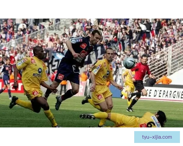 十人科莫负佛罗 法乔利建功莫拉塔红 十人科莫负佛罗 法乔利建功莫拉塔红