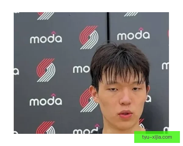 杨瀚森新秀赛较劲克林根像训练般