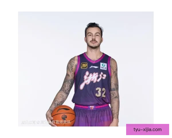 浙江男篮约克离队安德鲁加盟
